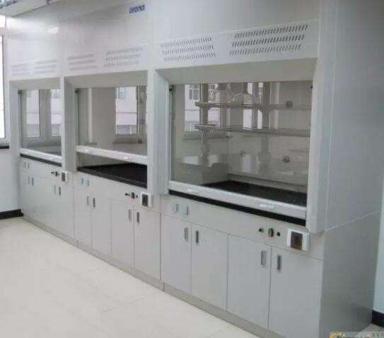 如何選擇實驗室通風櫥？